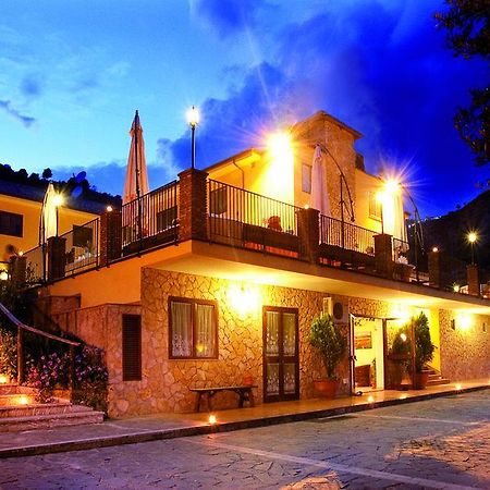 Agriturismo Villa Orchidea Ali Terme Εξωτερικό φωτογραφία