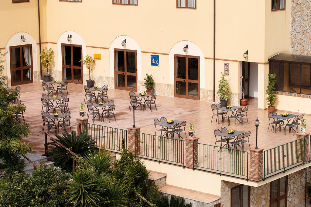 Agriturismo Villa Orchidea Ali Terme Εξωτερικό φωτογραφία